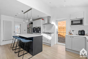 Photo 7- click for photo gallery